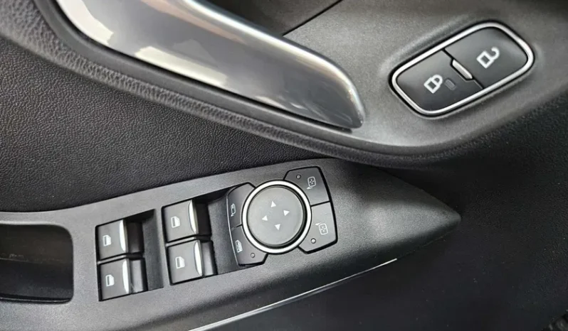 Ford Fiesta Version1.0i Titanium X Lane complet