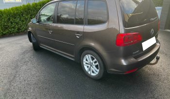 Volkswagen-TOURAN 1.6-105 D complet