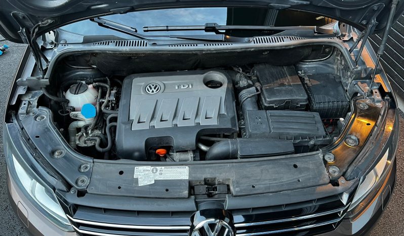 Volkswagen-TOURAN 1.6-105 D complet