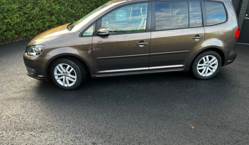 Volkswagen-TOURAN 1.6-105 D complet