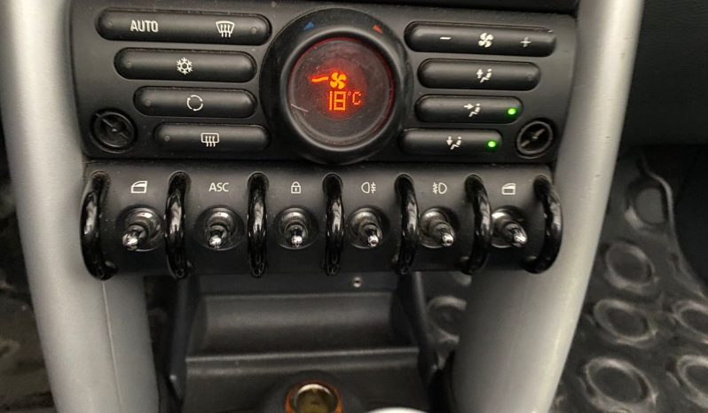 Mini  Cooper 1,6 complet