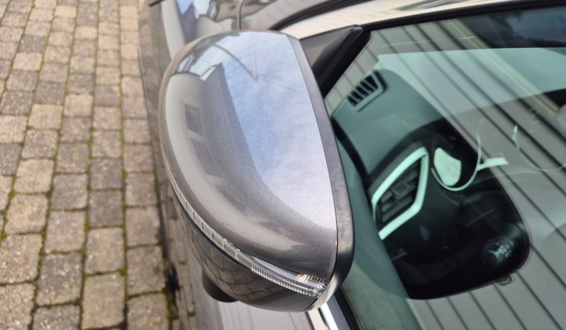 NISSAN complet