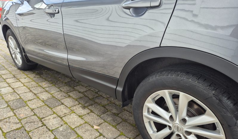 NISSAN complet