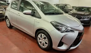 TOYOTA  Yaris complet