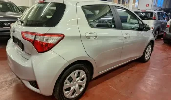 TOYOTA  Yaris complet
