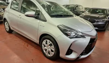 TOYOTA  Yaris complet