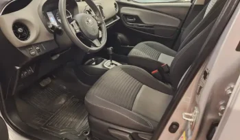 TOYOTA  Yaris complet