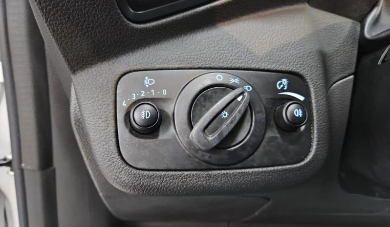FORD C-Max 1.5iAuto Gps Start-Stop Park Assist Cruise Capt360 complet