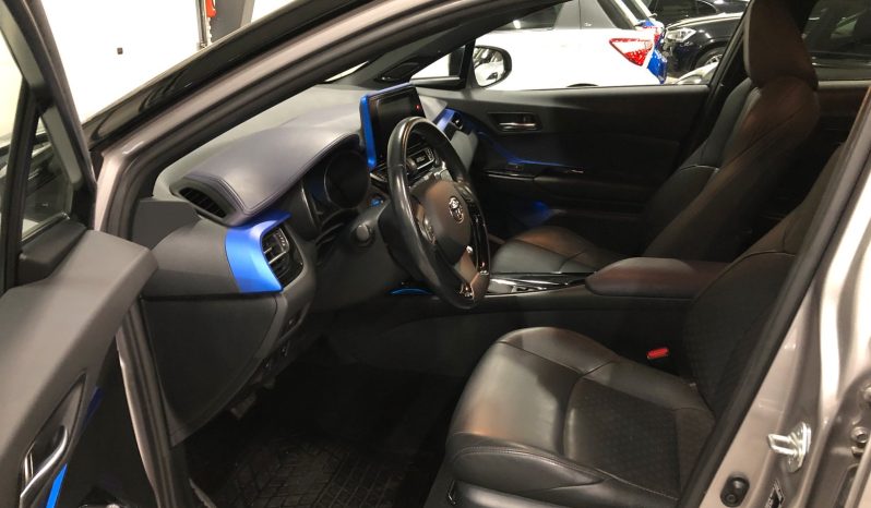 TOYOTA   C-HR HYBRIDE complet