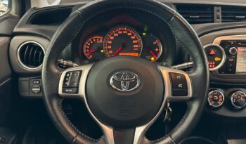 Toyota Yaris 1,33 AUTOMAT, ACTIVE,NAV complet