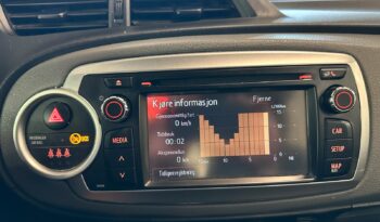 Toyota Yaris 1,33 AUTOMAT, ACTIVE,NAV complet
