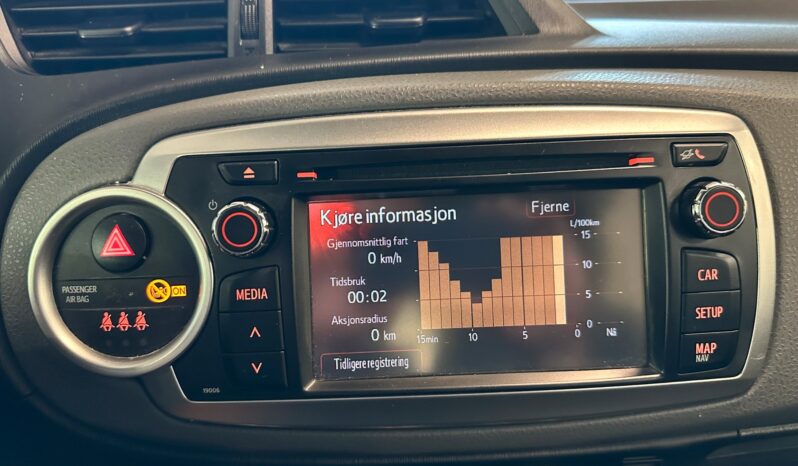 Toyota Yaris 1,33 AUTOMAT, ACTIVE,NAV complet