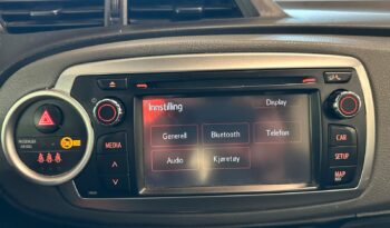 Toyota Yaris 1,33 AUTOMAT, ACTIVE,NAV complet
