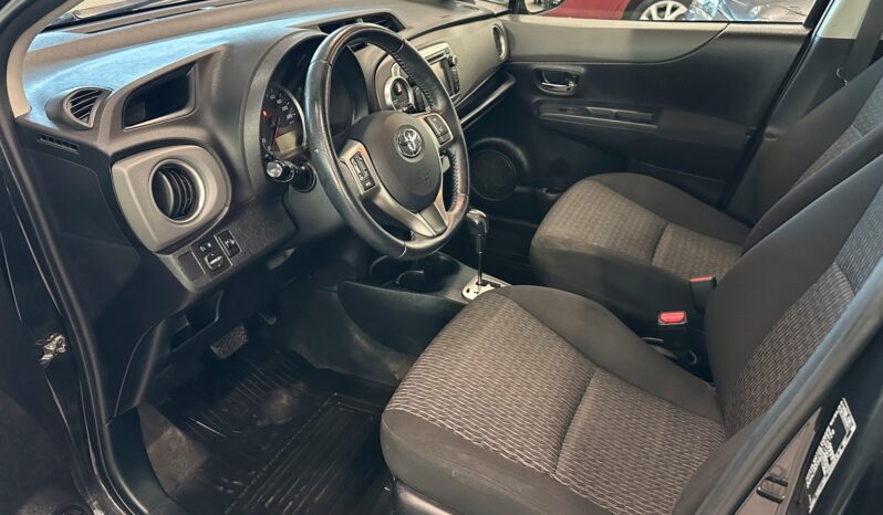 Toyota Yaris 1,33 AUTOMAT, ACTIVE,NAV complet